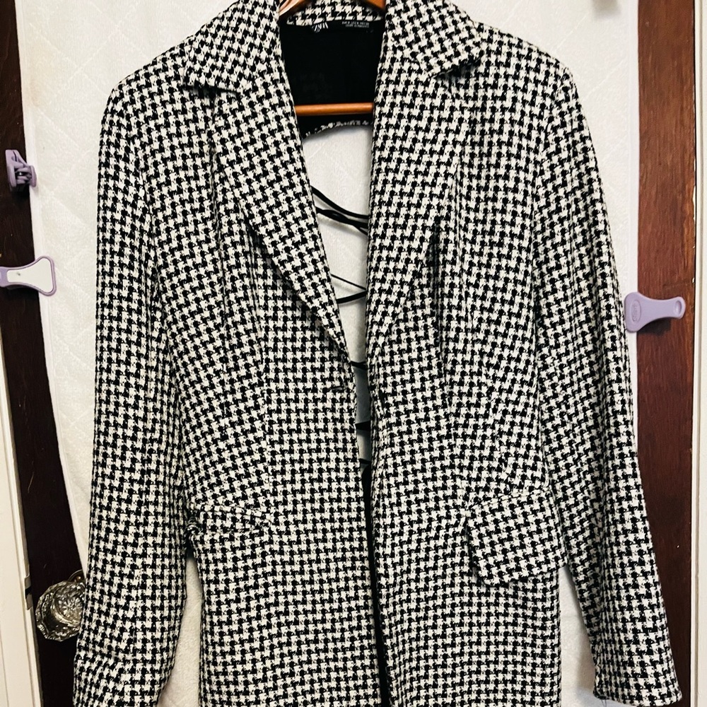 Houndstooth dress/quarter length blazer